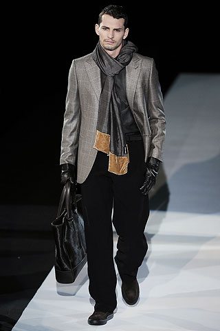 Giorgio Armani / - 2009-2010